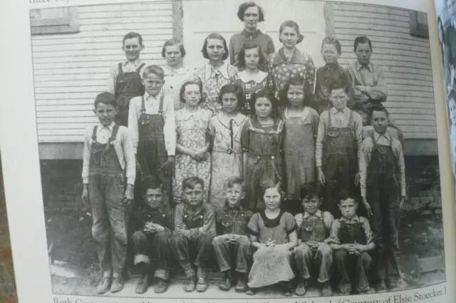 Ruth Cusac with other students of Shepard School (Senachwine School). Picture from Chillicothe Public Library