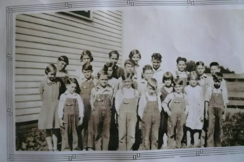 Trivoli School, album of teacher Leatha Folkenroth Whitlock