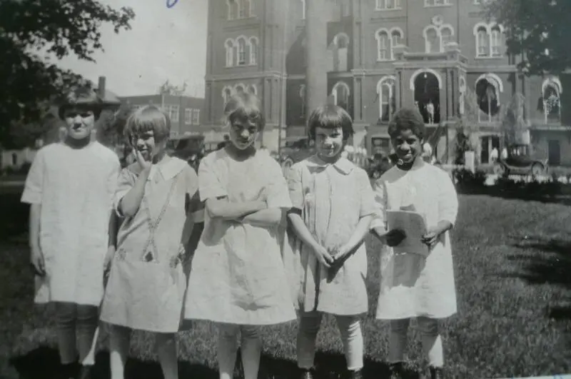 Trivoli School, album of teacher Leatha Folkenroth Whitlock: 1936