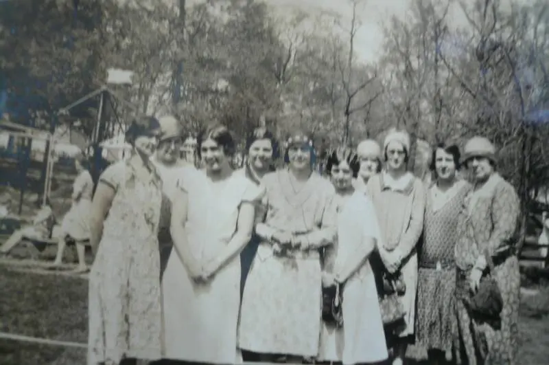 Trivoli School, album of teacher Leatha Folkenroth Whitlock: Trivoli School Parade 1944-45
