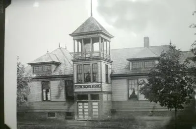 Old Peoria Heights School at Prospect and Marietta