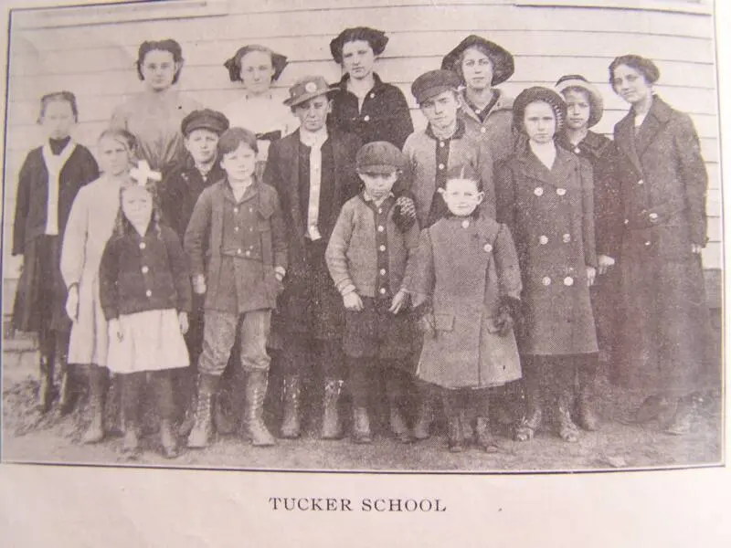 Tucker School, 1913